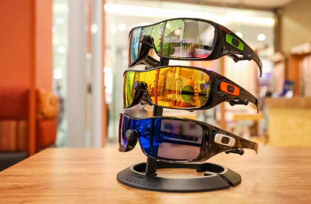 Spotting Counterfeit Oakleys | ECCCS