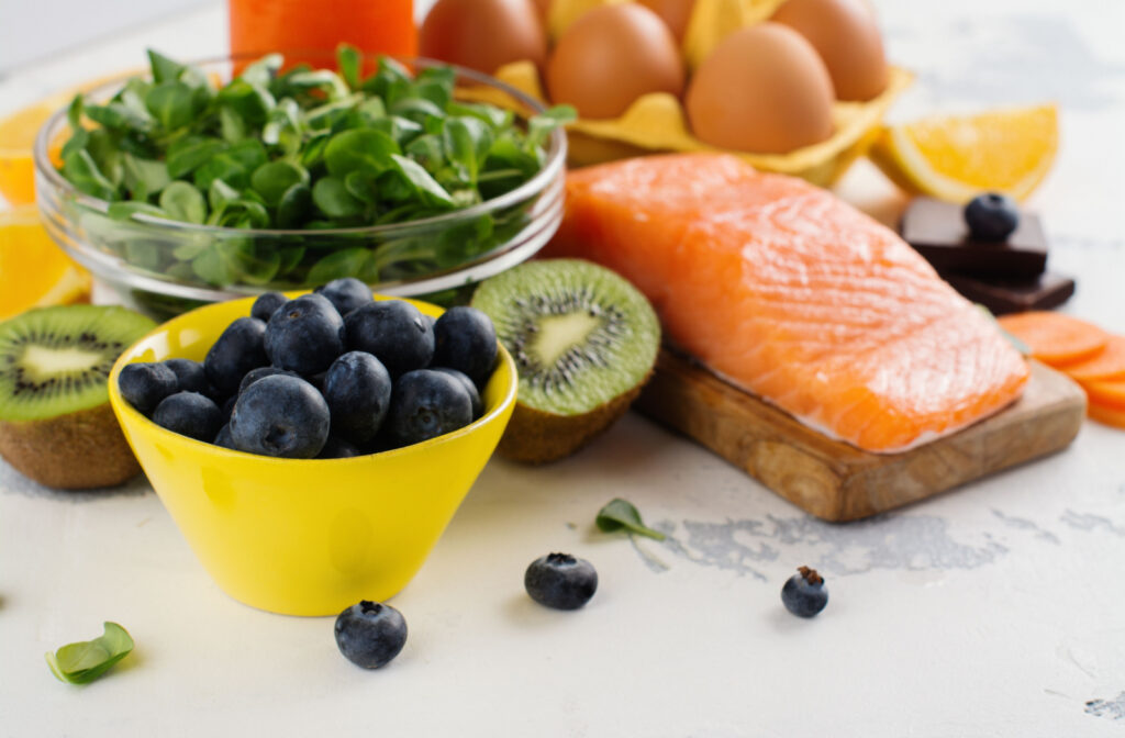 Food options that can benefit eye health including salmon, eggs, berries, citrus and leafy greens